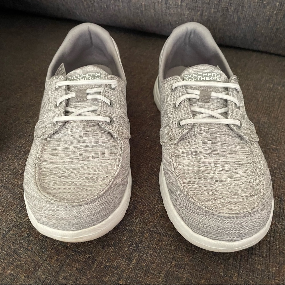 Skechers on the go